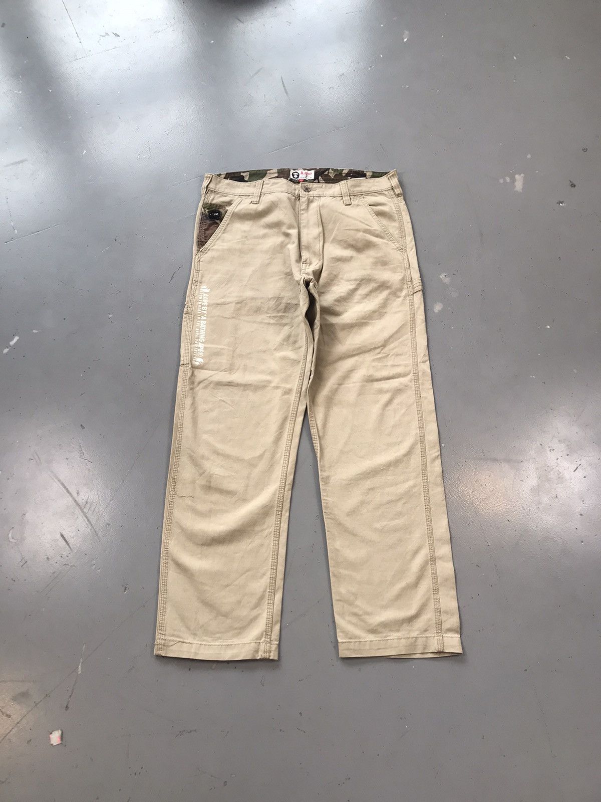 Vintage ape straight fit SpellOut denim
