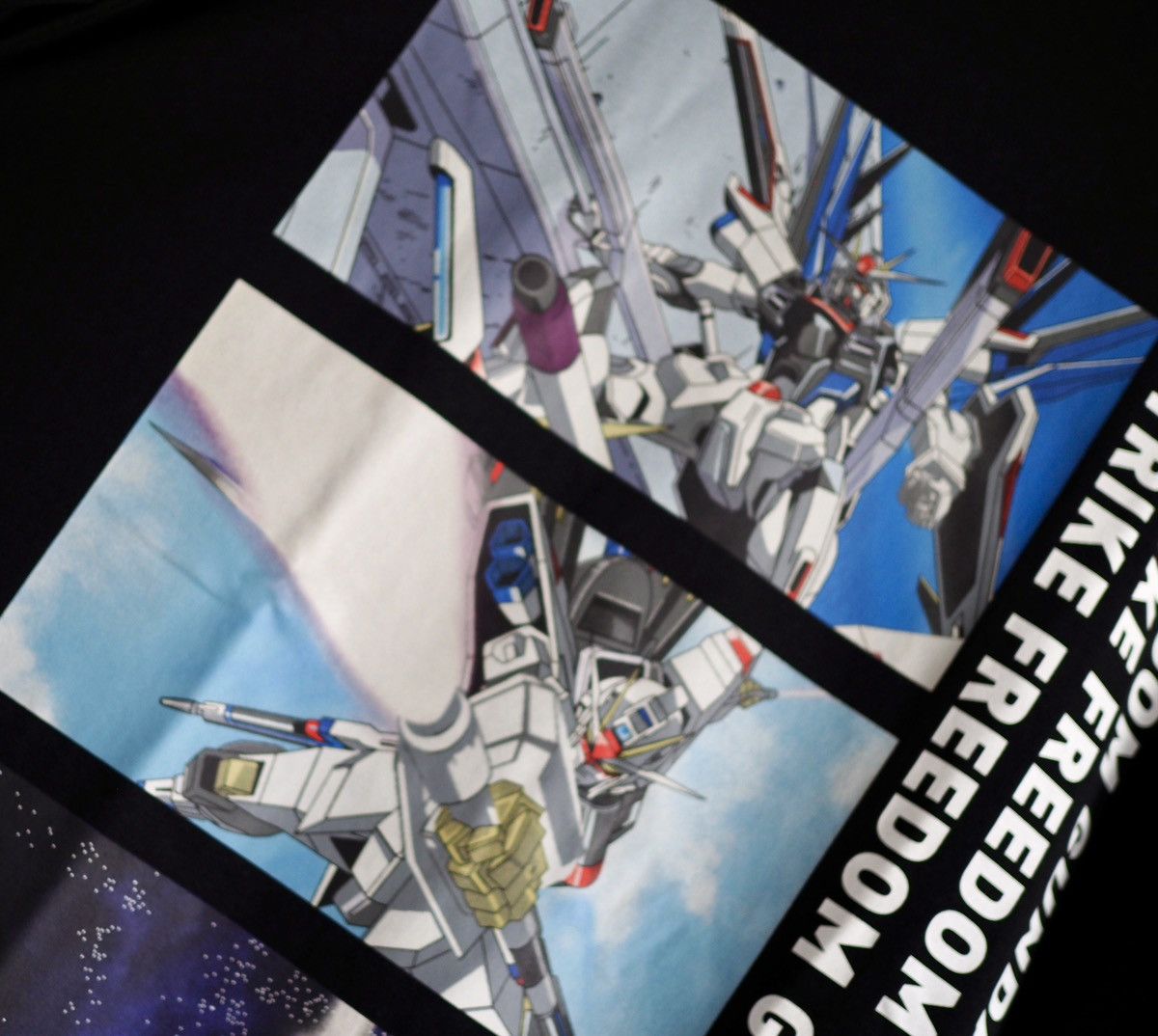 Uniqlo Gundam Uniqlo graphic T shirt size Medium Size US M / EU 48-50 / 2 - 3 Thumbnail