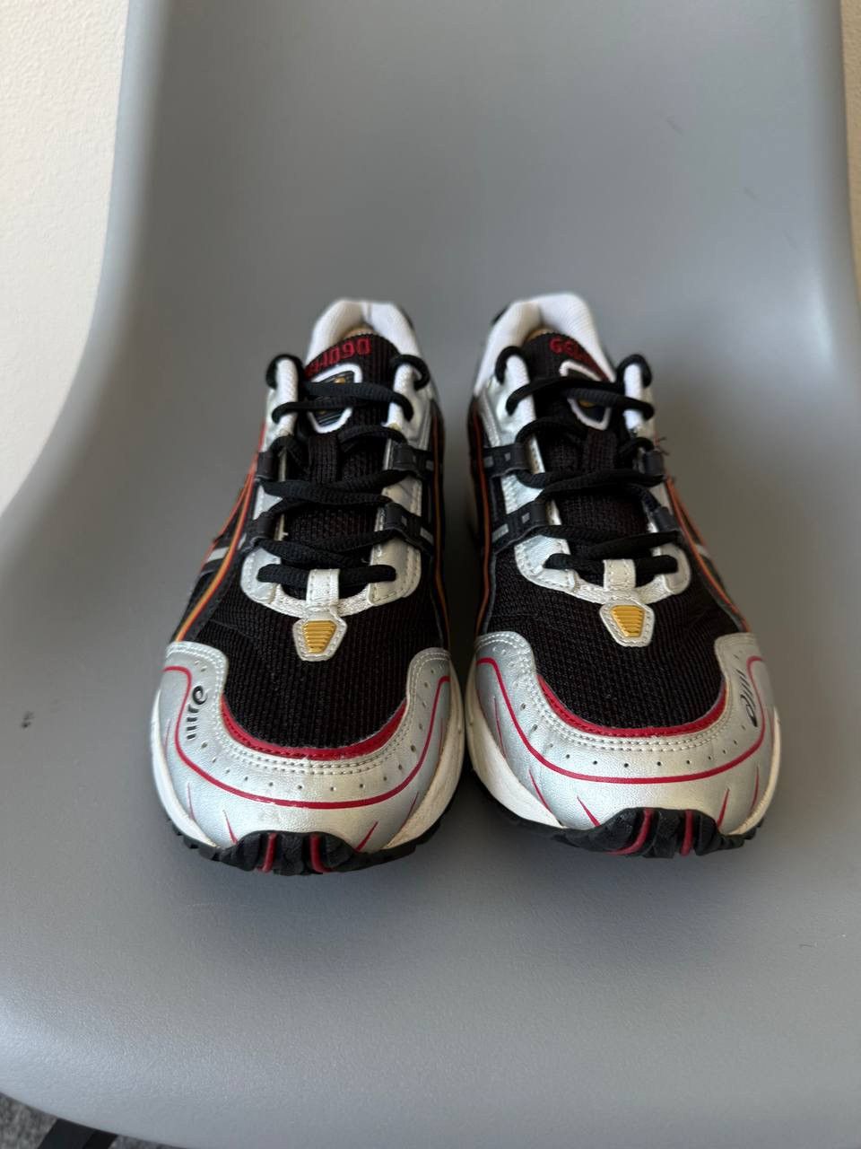 Asics Vintage asics gel low top sneakers Size US 10 / EU 43 - 6 Thumbnail