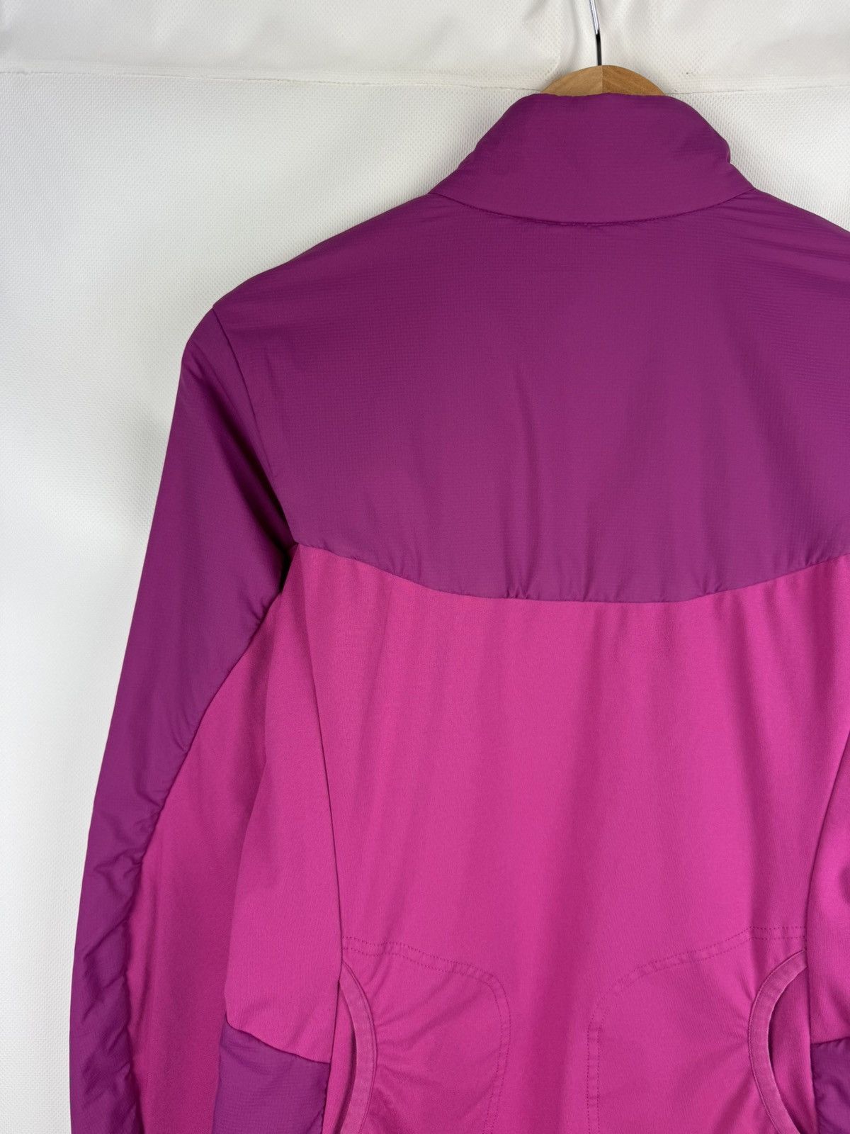Arc'teryx Arcteryx Outdoor Nylon Atom LT Full Zip Windbreaker Jacket Size M / US 6-8 / IT 42-44 - 18 Thumbnail