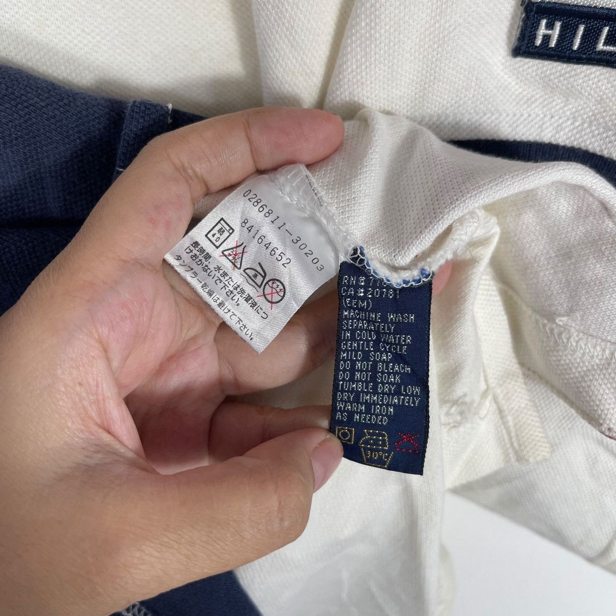 Tommy Hilfiger Vintage 90s Tommy Hilfiger Sailing Gear Polo Shirt Size US L / EU 52-54 / 3 - 9 Thumbnail