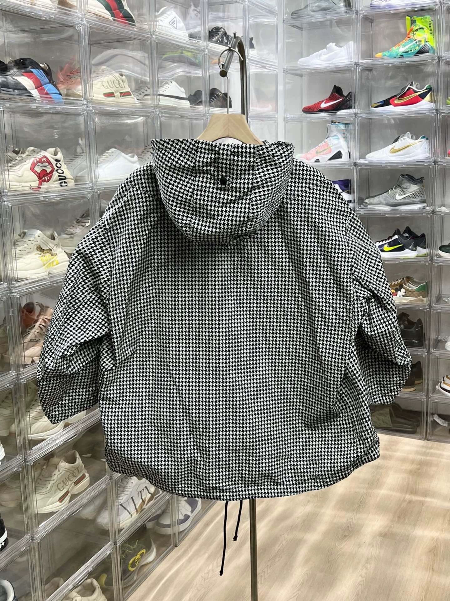 Dior dior houndstooth hooded long sleeve jacket Size US S / EU 44-46 / 1 - 5 Thumbnail