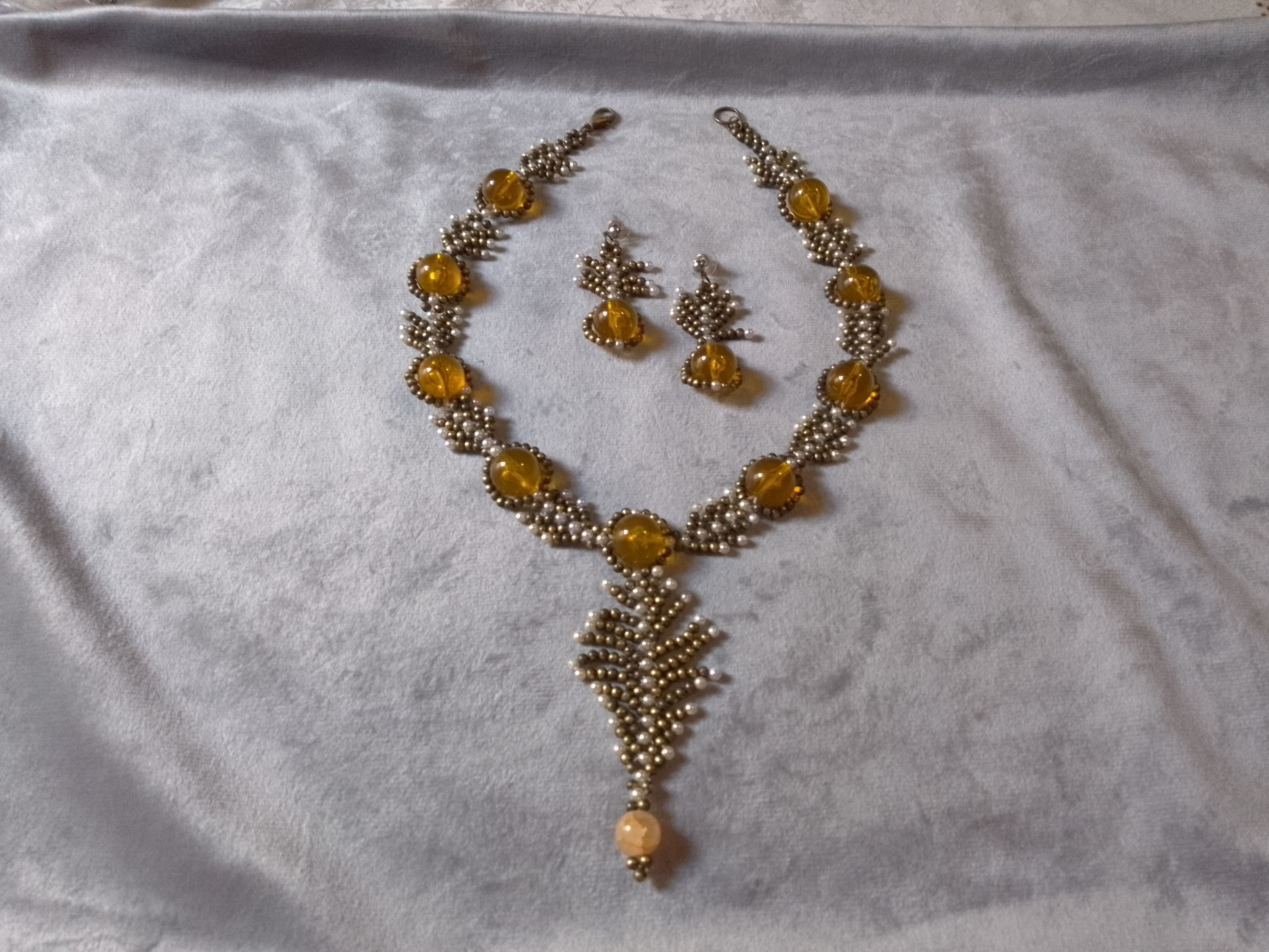 Handmade Necklace. Vintage brass, resin. Feather pendant Earrings Size ONE SIZE - 1 Thumbnail
