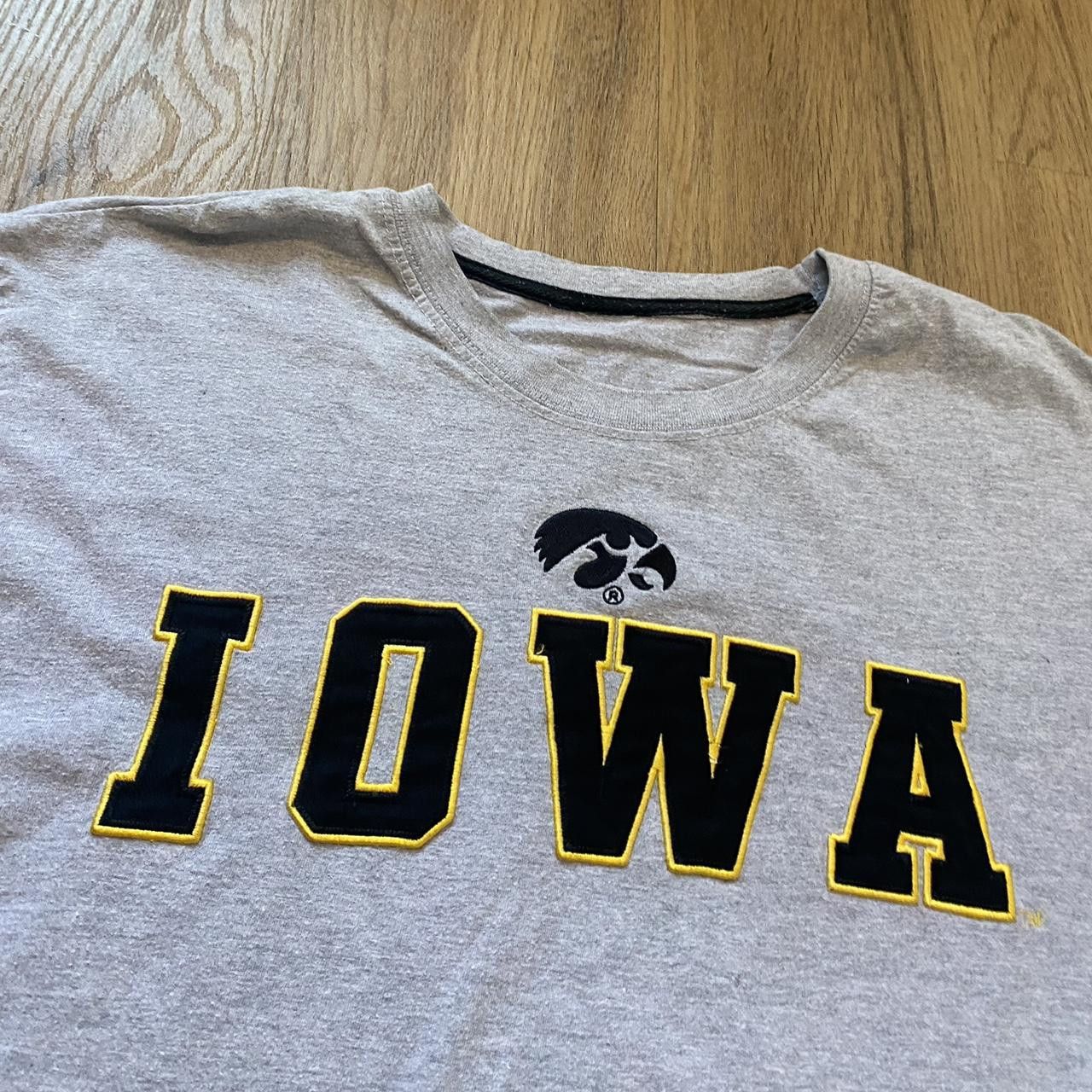 Other Iowa Hawkeyes grey and yellow t-shirt #iowa Size US L / EU 52-54 / 3 - 3 Thumbnail