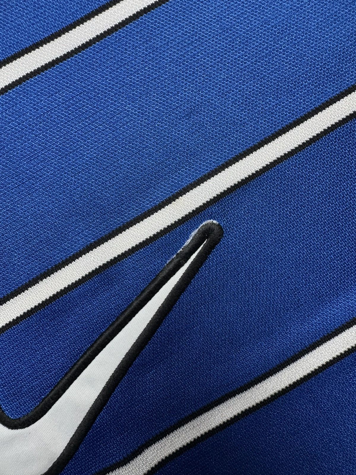 Nike Vintage 90s Nike Striped Centered Swoosh Tee Size US M / EU 48-50 / 2 - 6 Thumbnail