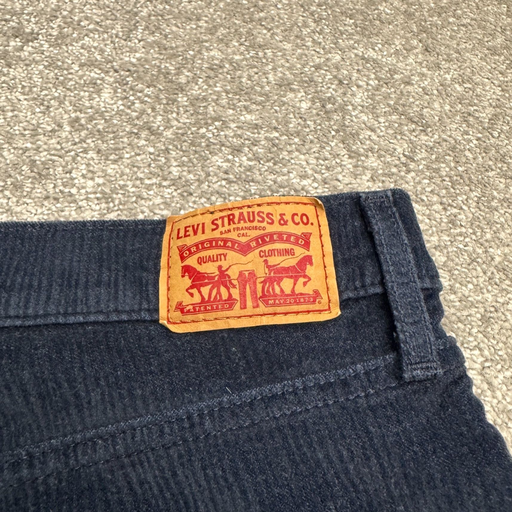 Levi's Levi's Mile High Rise Super Skinny Corduroy Pants Womens 31 Navy Blue Stretch Corduroy Levis Skinny Regular High Rise Blue 31 Womens Pants Size 24" / US 00 / IT 34 - 7 Thumbnail