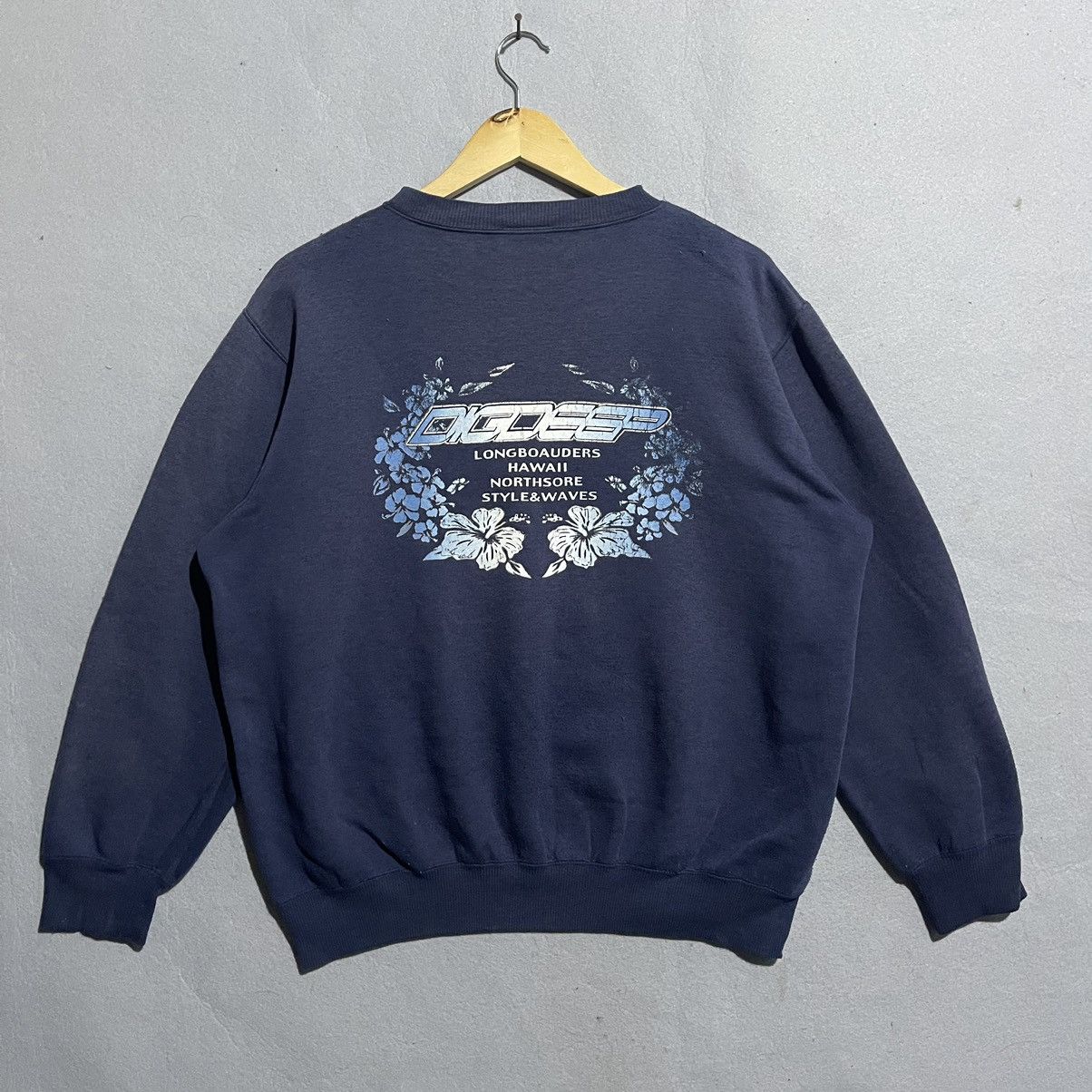 Dig Deep Vintage 90s Dig Deep “Longboards Hawaii” Sweatshirt Size US L / EU 52-54 / 3 - 1 Thumbnail