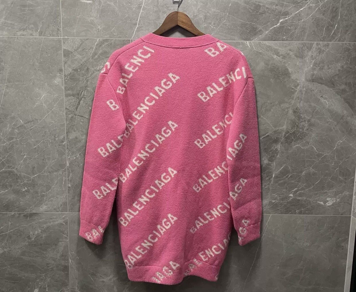 Balenciaga Balenciaga pink bullet screen knitted cardigan shirt Size US S / EU 44-46 / 1 - 3 Thumbnail