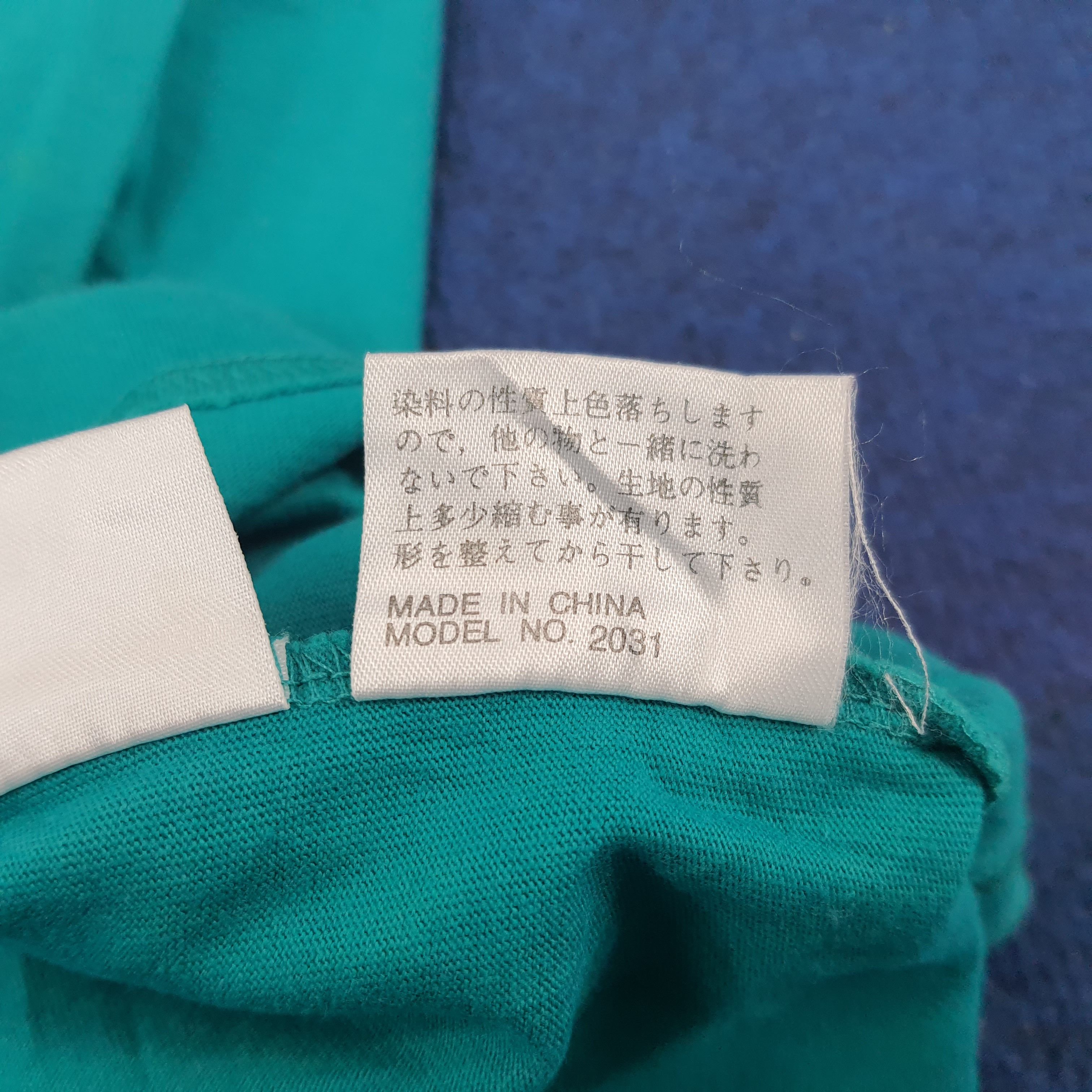 Yves Saint Laurent Vintage Yves Saint Laurent YSL Tshirt C239N21 Size US L / EU 52-54 / 3 - 7 Thumbnail