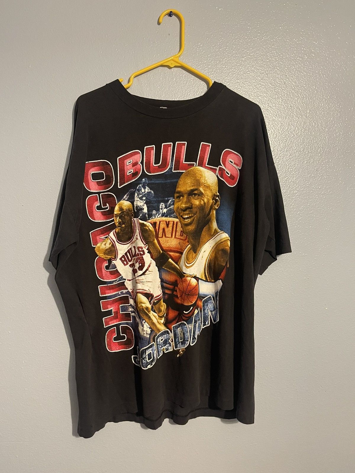 image of 90's Single Stitch Chicago Bulls Rap Tee in Black, Men's (Size 2XL)