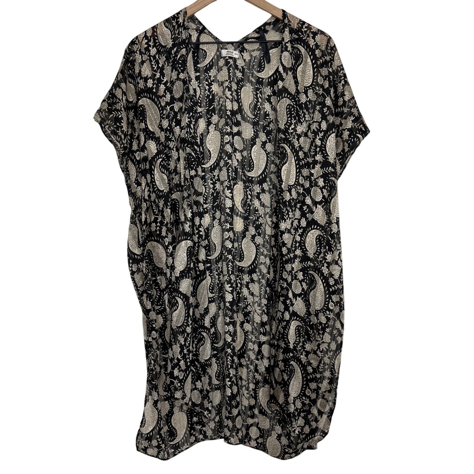 Other Ardene Black & White Cream Paisley Short Sleeve Kimono Duste Size ONE SIZE - 1 Thumbnail