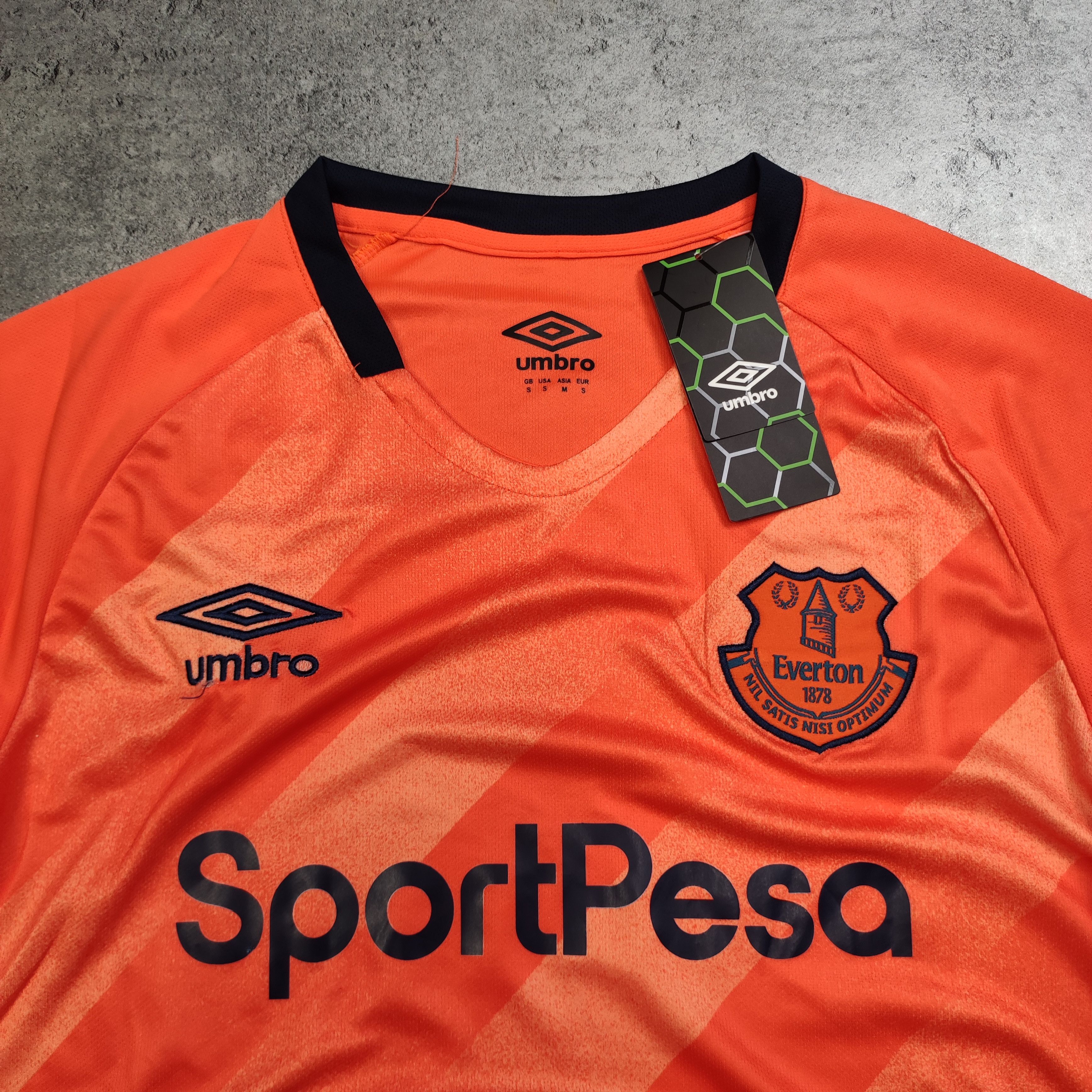 Other RARE Umbro x Everton FC Football Soccer 2019 Away Jersey Size US S / EU 44-46 / 1 - 4 Thumbnail