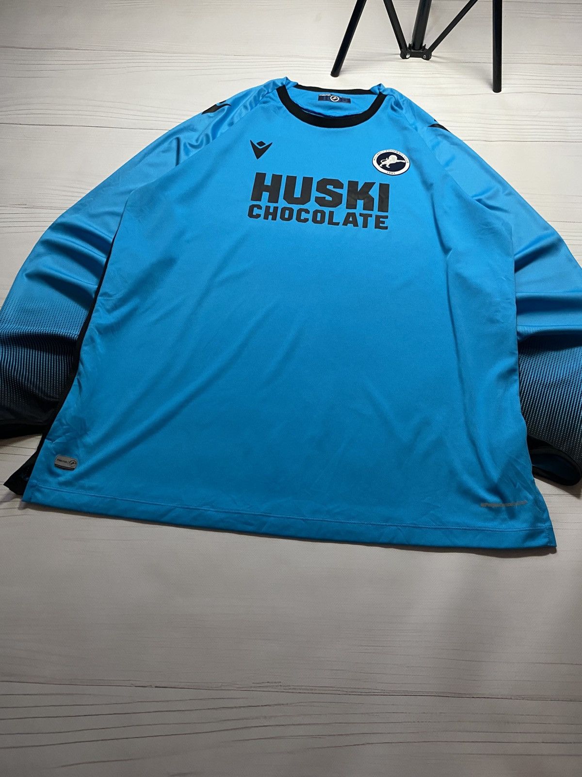 Macron Macron Millwall FC 2021/22 third soccer longsleeve jersey Size US XXL / EU 58 / 5 - 6 Thumbnail