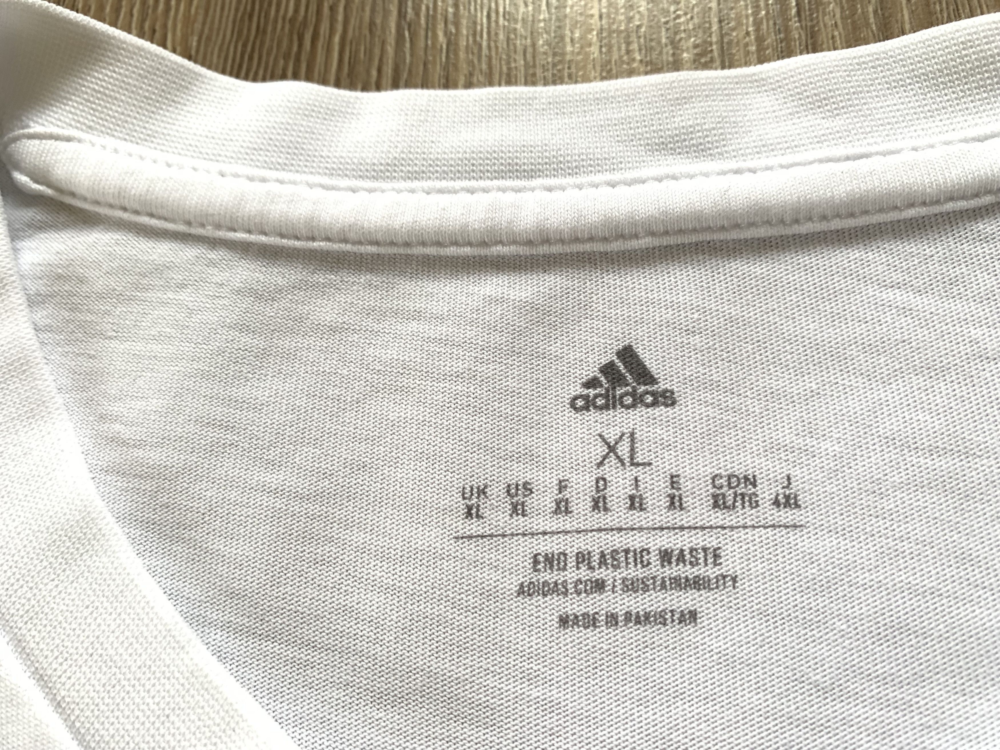 Adidas Adidas White Cotton Printed Tee 2023 Size US XL / EU 56 / 4 - 6 Thumbnail