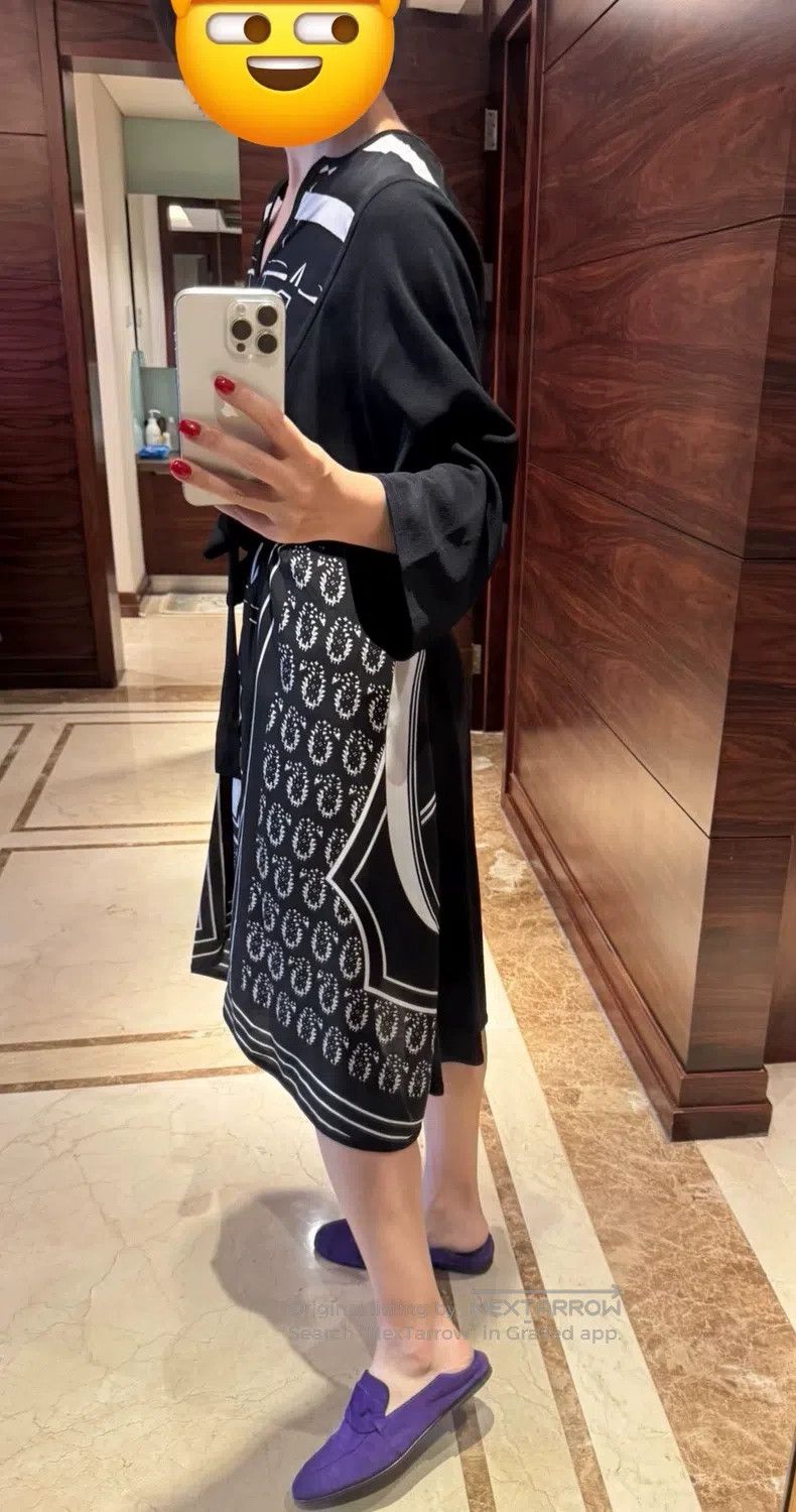 Hermes Hermes Black Mulberry Silk Knit Patchwork Dress, Skirt Hem Size M / US 6-8 / IT 42-44 - 7 Thumbnail