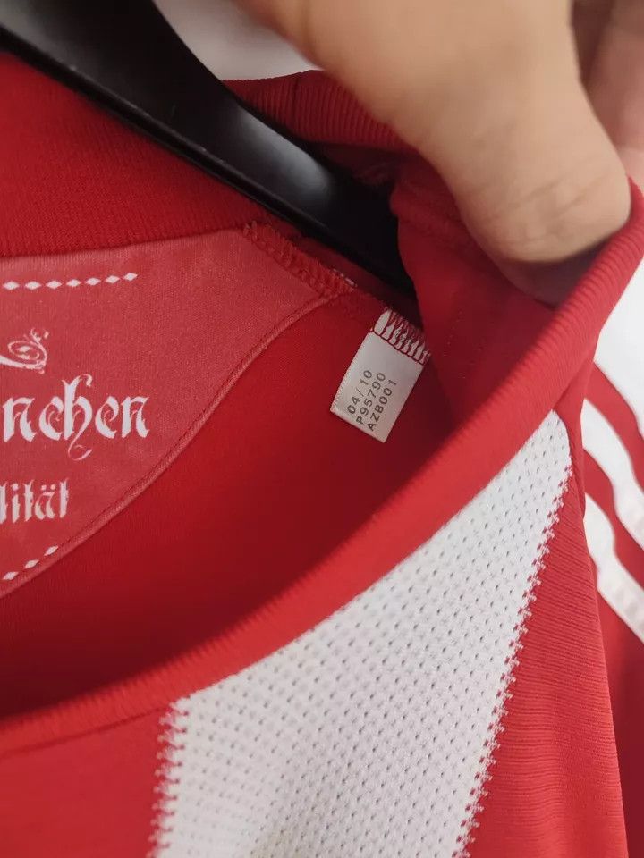 Adidas FC Bayern Munich 2010-11 home FOOTBALL Kit SHIRT SOCCER Size US XL / EU 56 / 4 - 5 Thumbnail