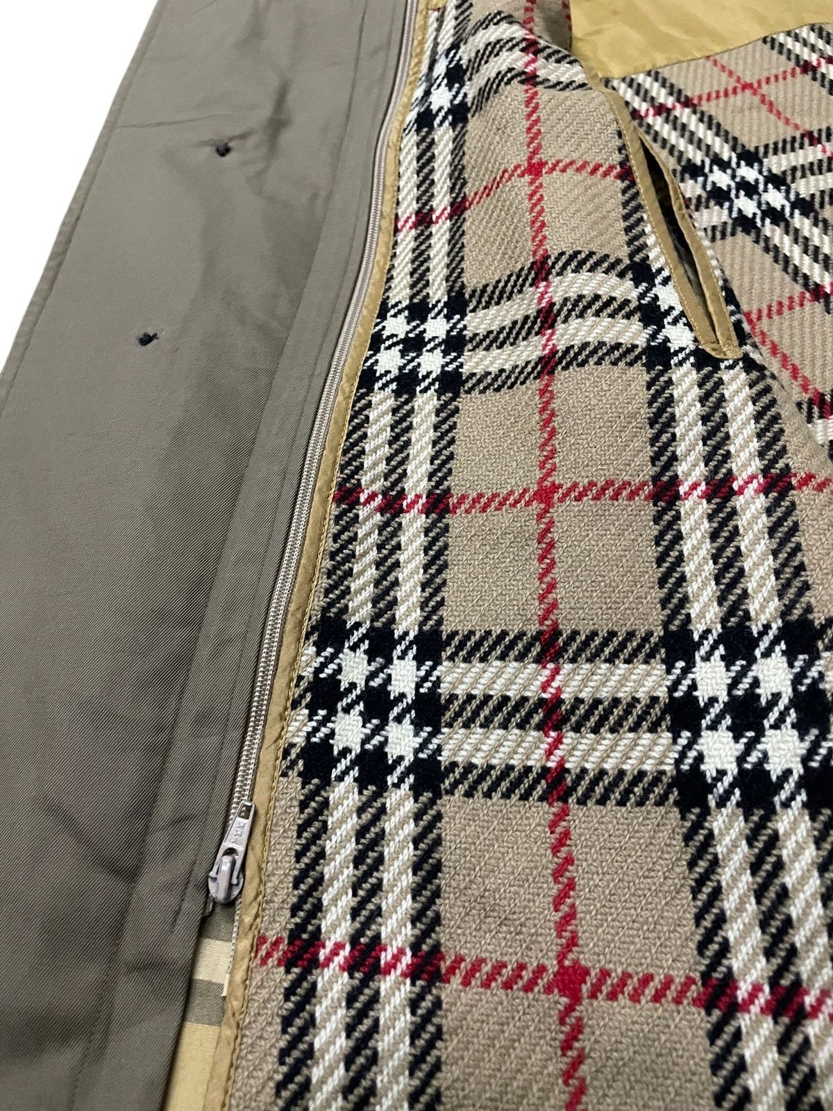 Burberry × Vintage Burberrys Nova Check Wool Lined Trench Coat Long Jacket Size US M / EU 48-50 / 2 - 11 Thumbnail