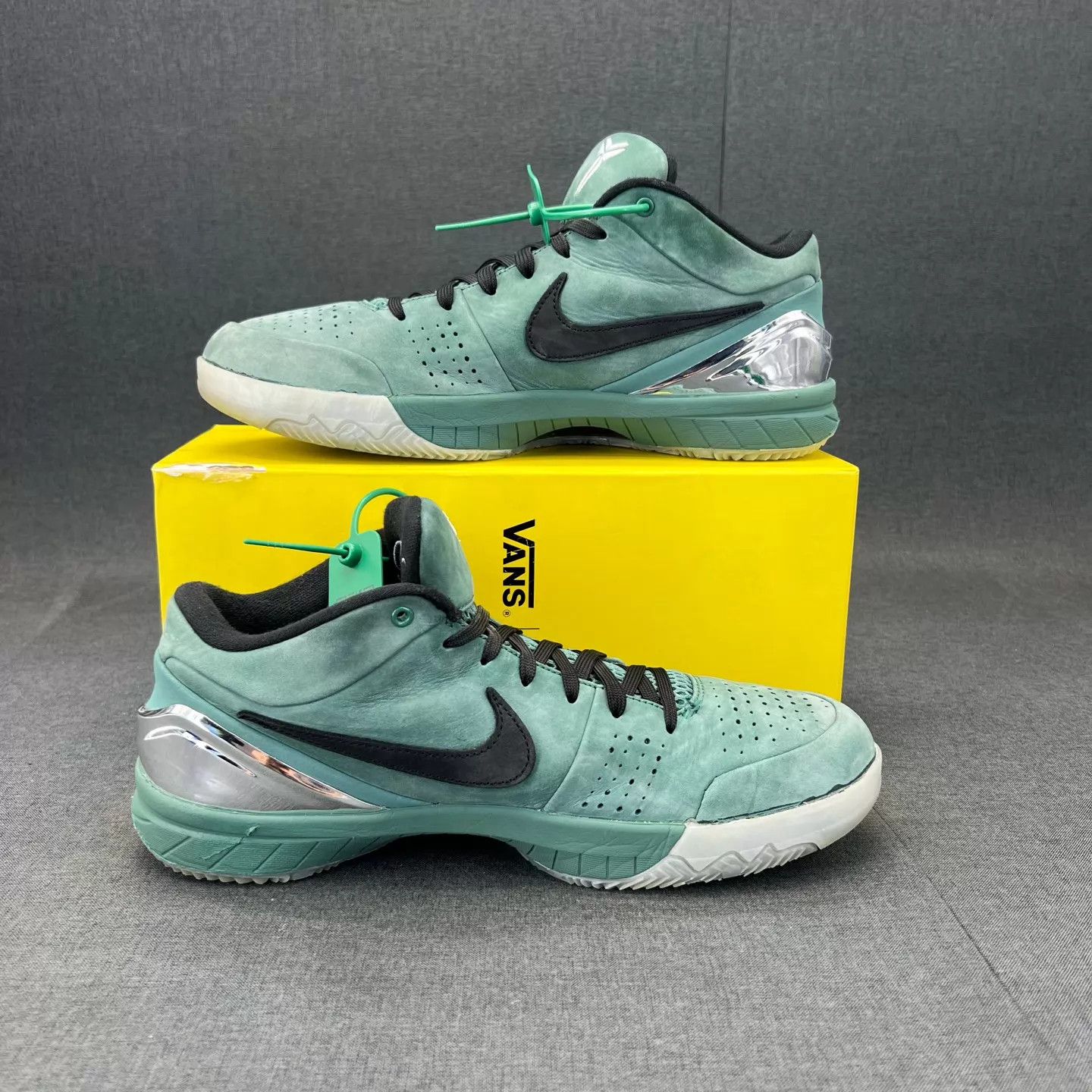 Nike zk4 Green 44.5 Mint With Box Size US 11.5 / EU 44-45 - 3 Thumbnail