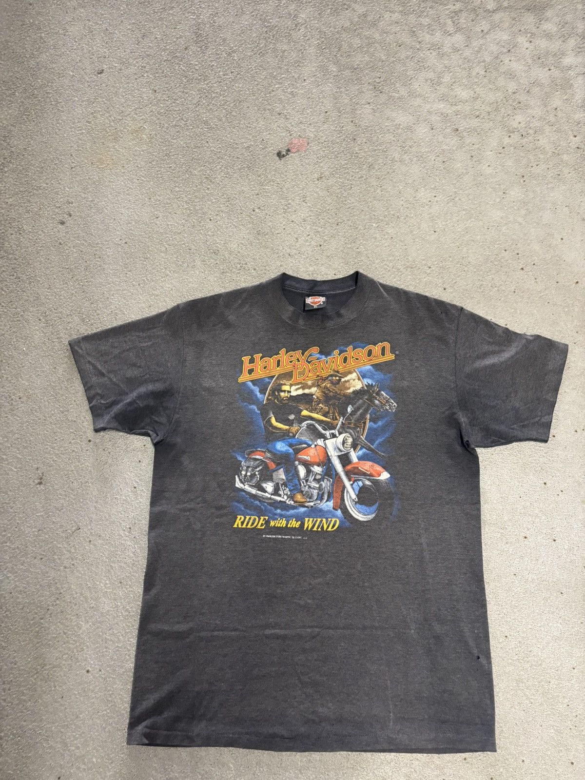 Harley Davidson (DISTRESSED) 1991 HARLEY DAVIDSON 3D EMBLEM TSHIRT Size US XL / EU 56 / 4 - 1 Thumbnail
