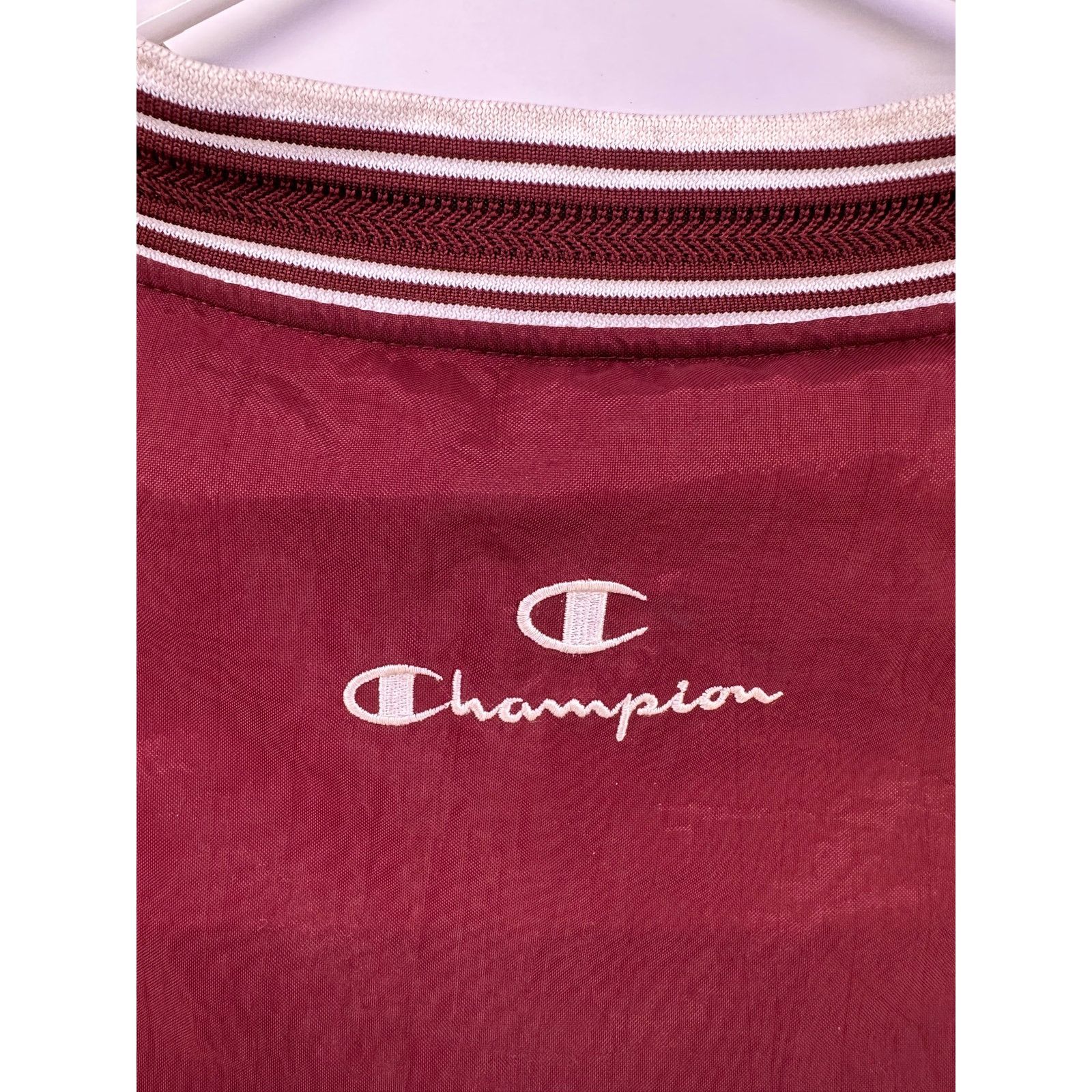 Champion Vintage 90'S-00'S Champion V-neck nylon pullover mens sizeXL Size US XL / EU 56 / 4 - 9 Thumbnail