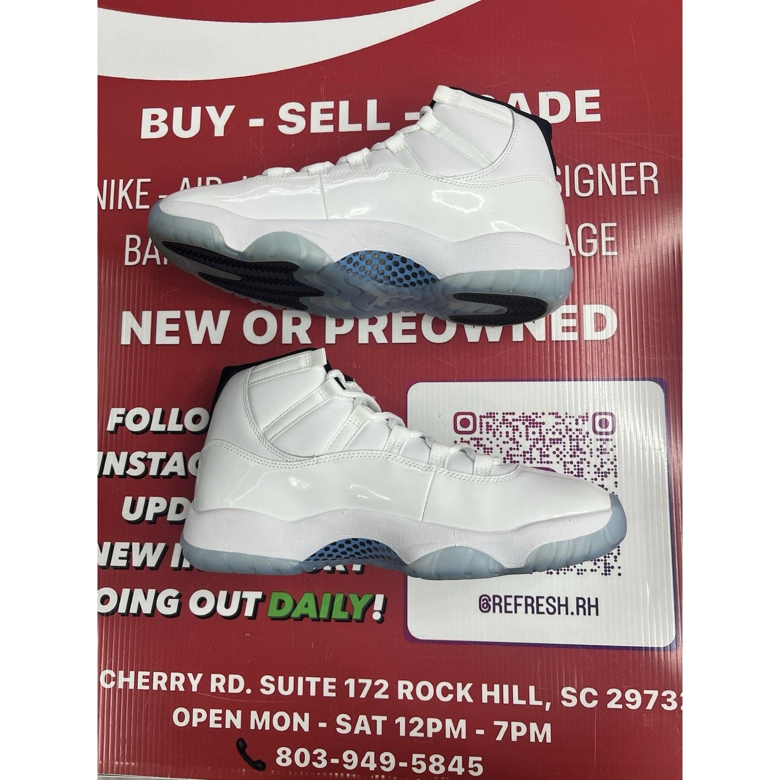Jordan Brand Air Jordan 11 Legend Blue Size 10.5 CT8012-104 Size US 10.5 / EU 43-44 - 3 Thumbnail