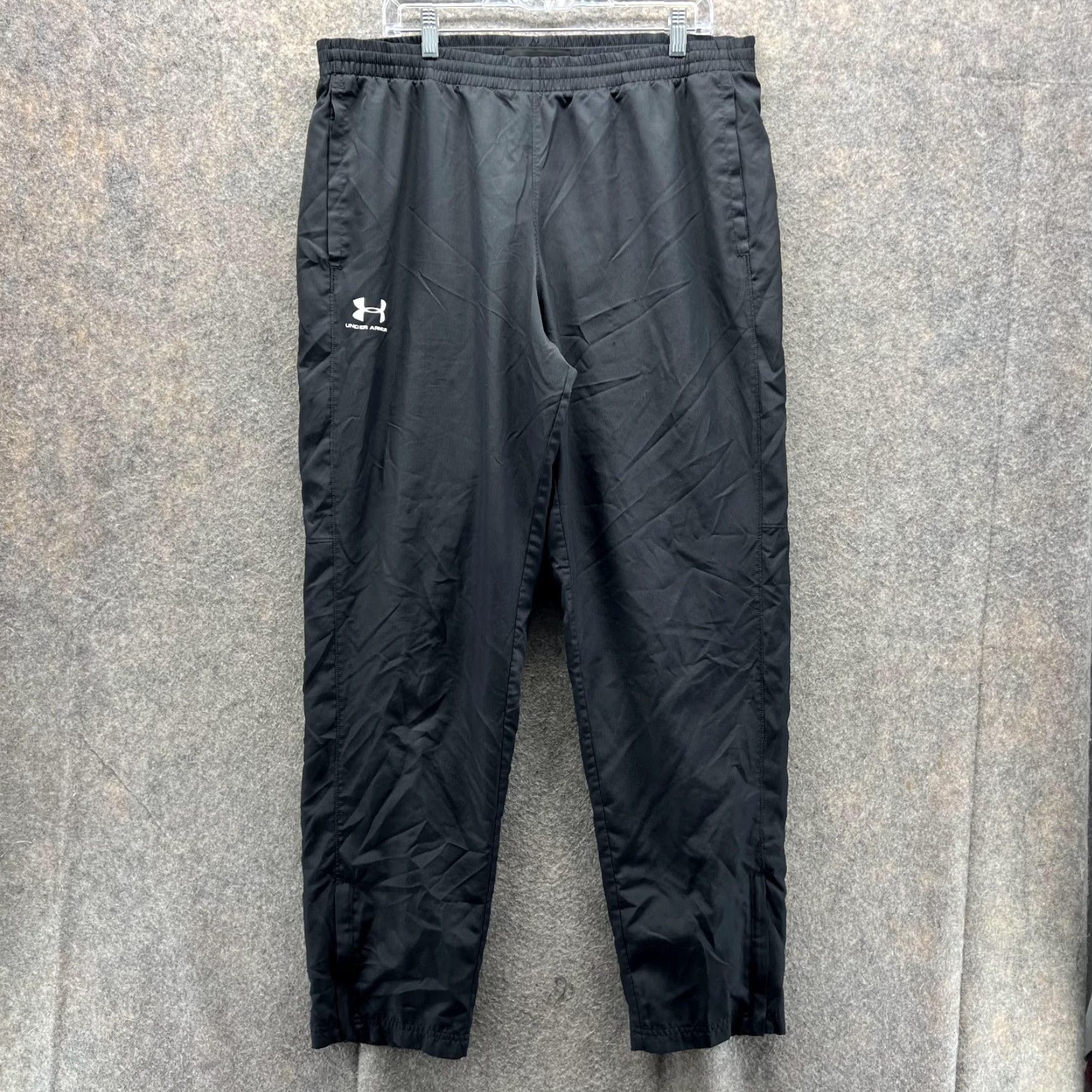 Under Armour Under Armour Sweatpants Men XL Black Athletic Training Loose Tapered Pockets Size US 36 / EU 52 - 2 Thumbnail