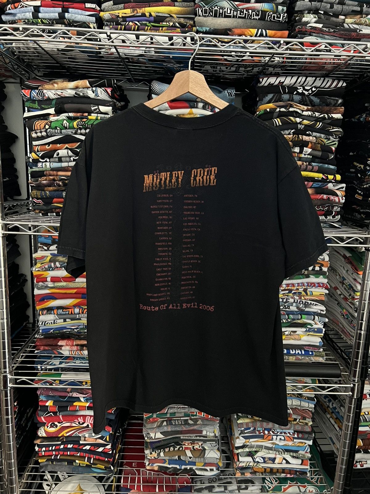 Band Tees 2006 Motley Crue Route of All Evil Tour Tee Size US L / EU 52-54 / 3 - 2 Thumbnail