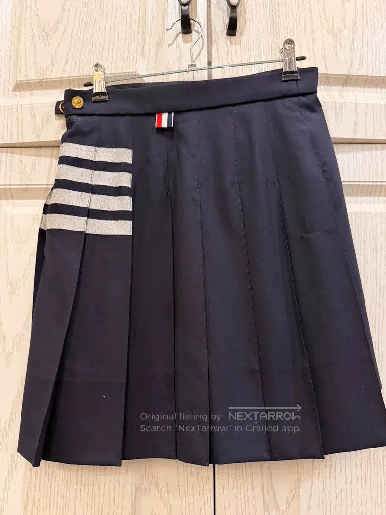 Thom Browne Thom Browne Short wool pleated skirt, half-length skirt Size 25" / US 0 / IT 36 - 1 Thumbnail