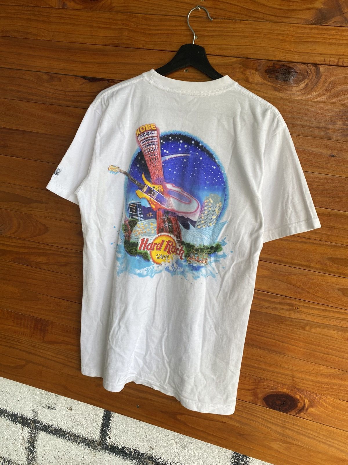 Hard Rock Cafe Vintage 90s Hard Rock Cafe Kobe Japan White Graphic Size US M / EU 48-50 / 2 - 4 Thumbnail