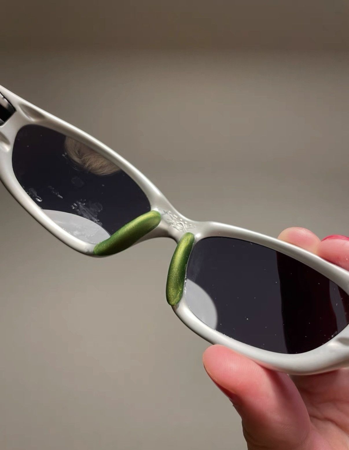 Oakley Silver Oval Frame Sunglasses Size ONE SIZE - 3 Thumbnail