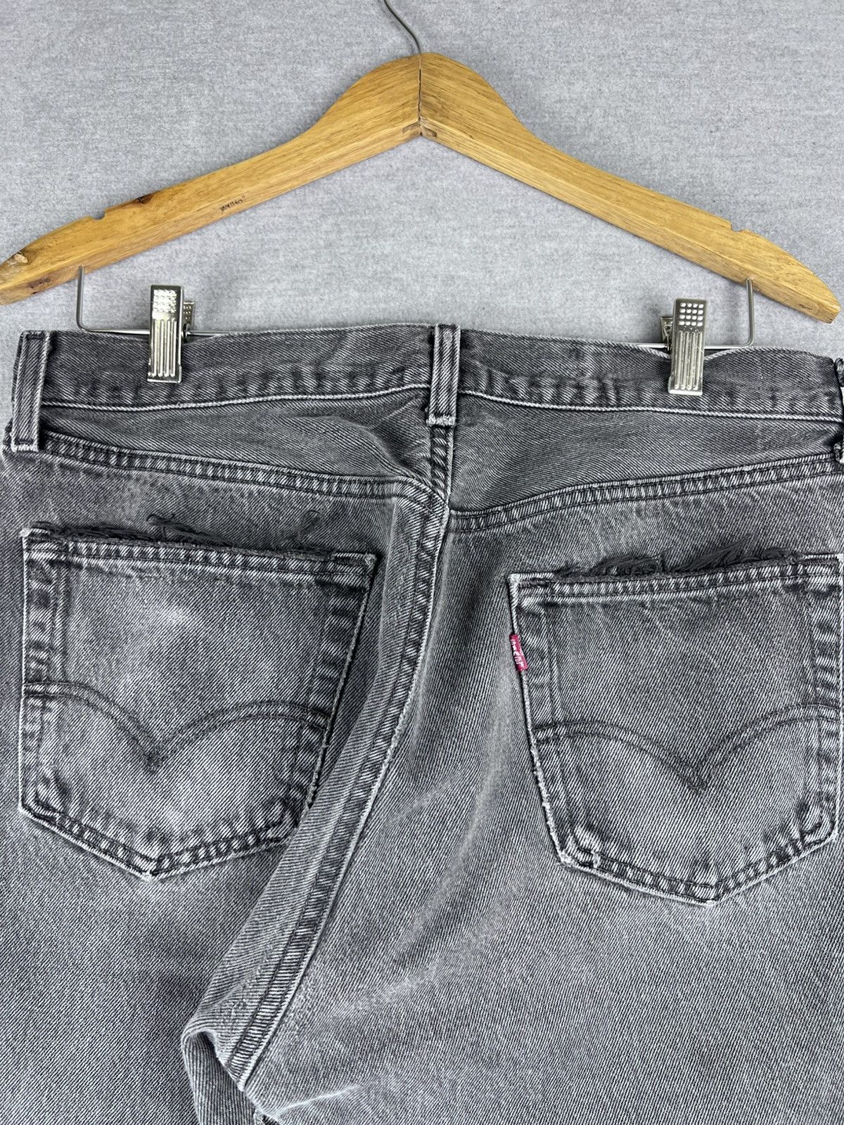 Levi's Vintage Levis Jeans Mens 34x32 (Fits 31x26.5) Black 501 Size US 31 - 1 Thumbnail