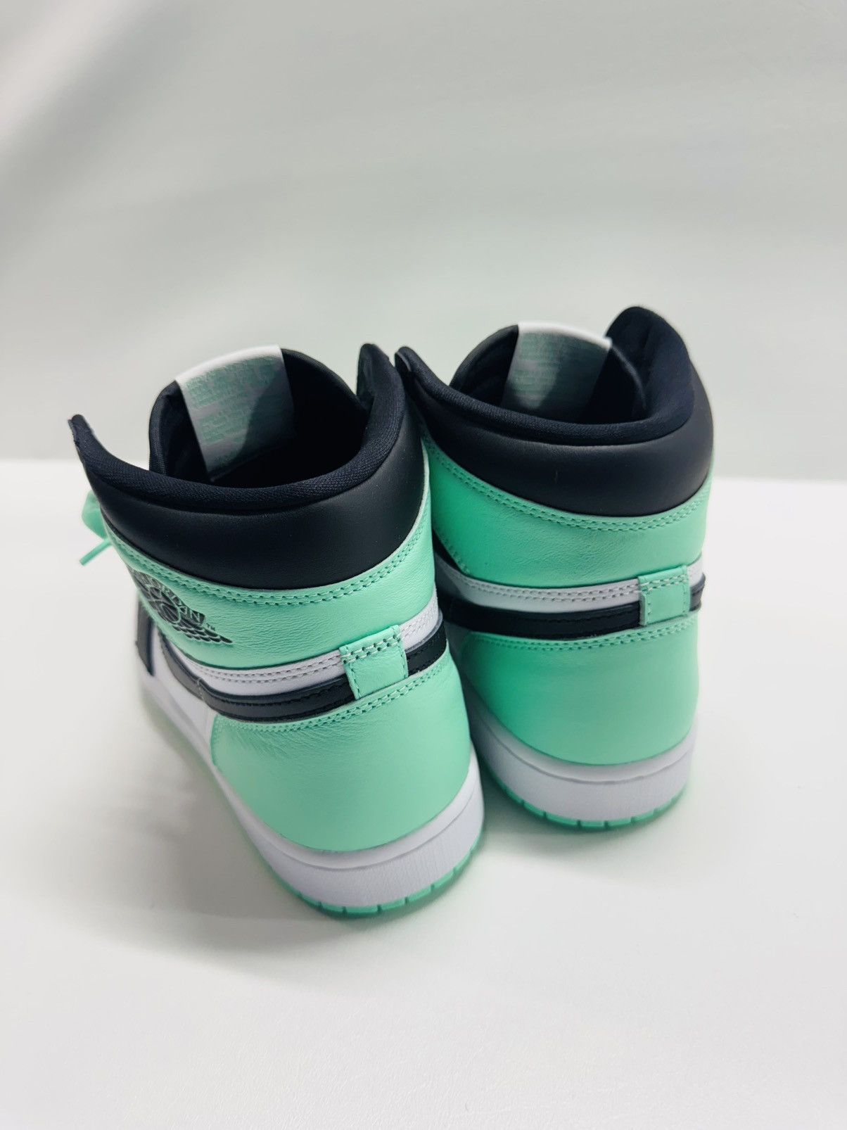 Jordan Brand Nike Air Jordan 1 Retro OG High White/Black-Green Glow Size US 9.5 / EU 42-43 - 5 Thumbnail