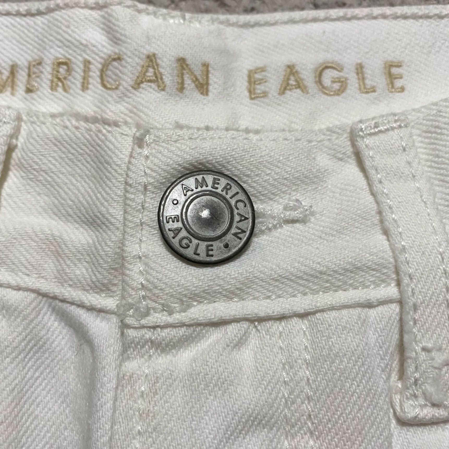 American Eagle Outfitters American Eagle Outfitters Womens Jeans Shorts White Distressed Boyfriend Inseam 9" 2 Regular 26in Waist 100% Cotton Denim Summer Casual Womens Size 26" / US 2 / IT 38 - 6 Thumbnail