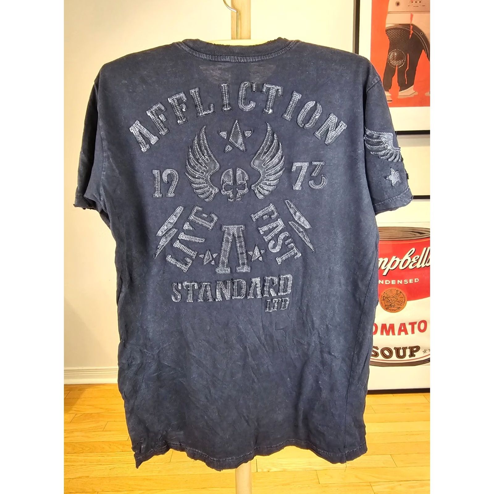 Affliction VINTAGE AFFLICTION CROSS GRUNGE PATCH T-SHIRT SZ MEDIUM Size US L / EU 52-54 / 3 - 6 Thumbnail