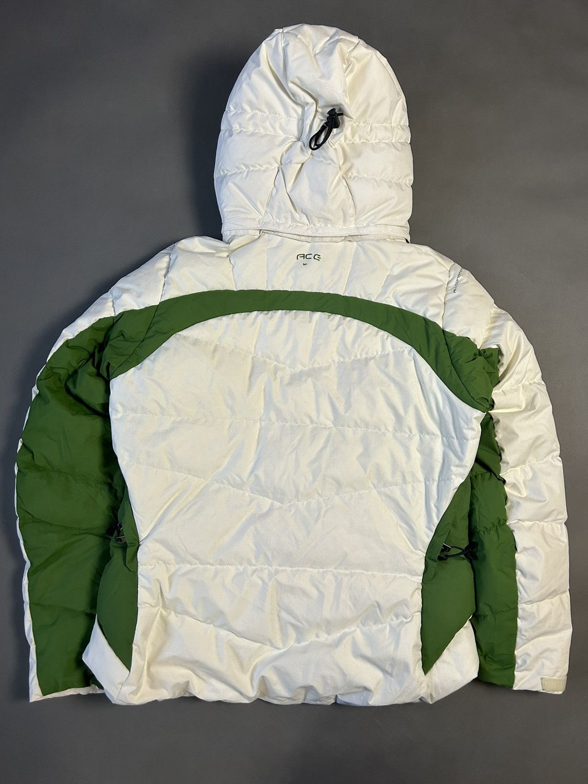 Nike × Nike ACG × Vintage Nike ACG vintage white green puffer jacket small logo Size L / US 10 / IT 46 - 11 Thumbnail