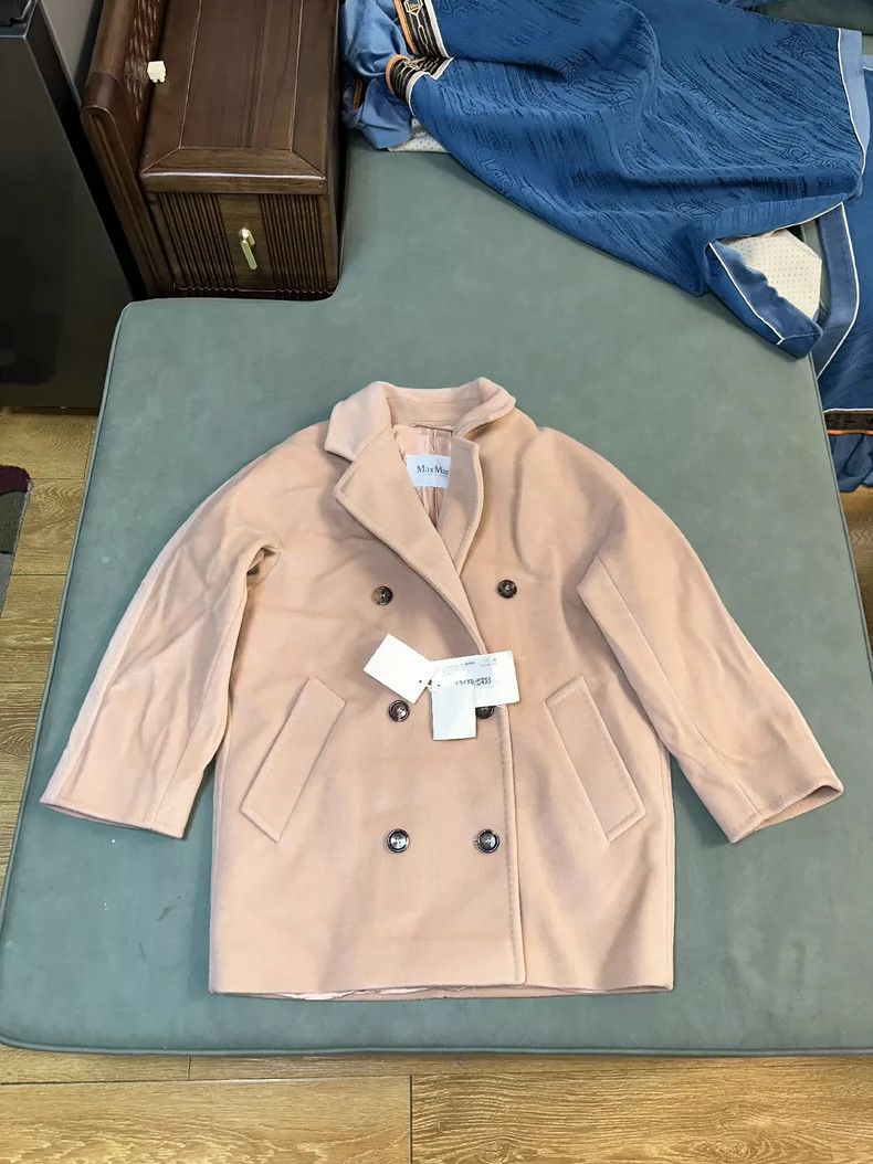 Max Mara Max Mara 101801 Short Coat Size M / US 6-8 / IT 42-44 - 1 Thumbnail