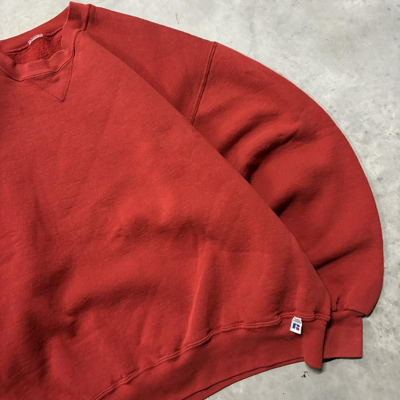 Russell Athletic × Vintage Crazy Vintage 90s Red Russell Athletic Essential Crewneck! Size US XL / EU 56 / 4 - 4 Thumbnail