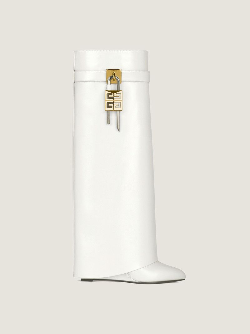 os11x0226 Shark Lock Boots In White