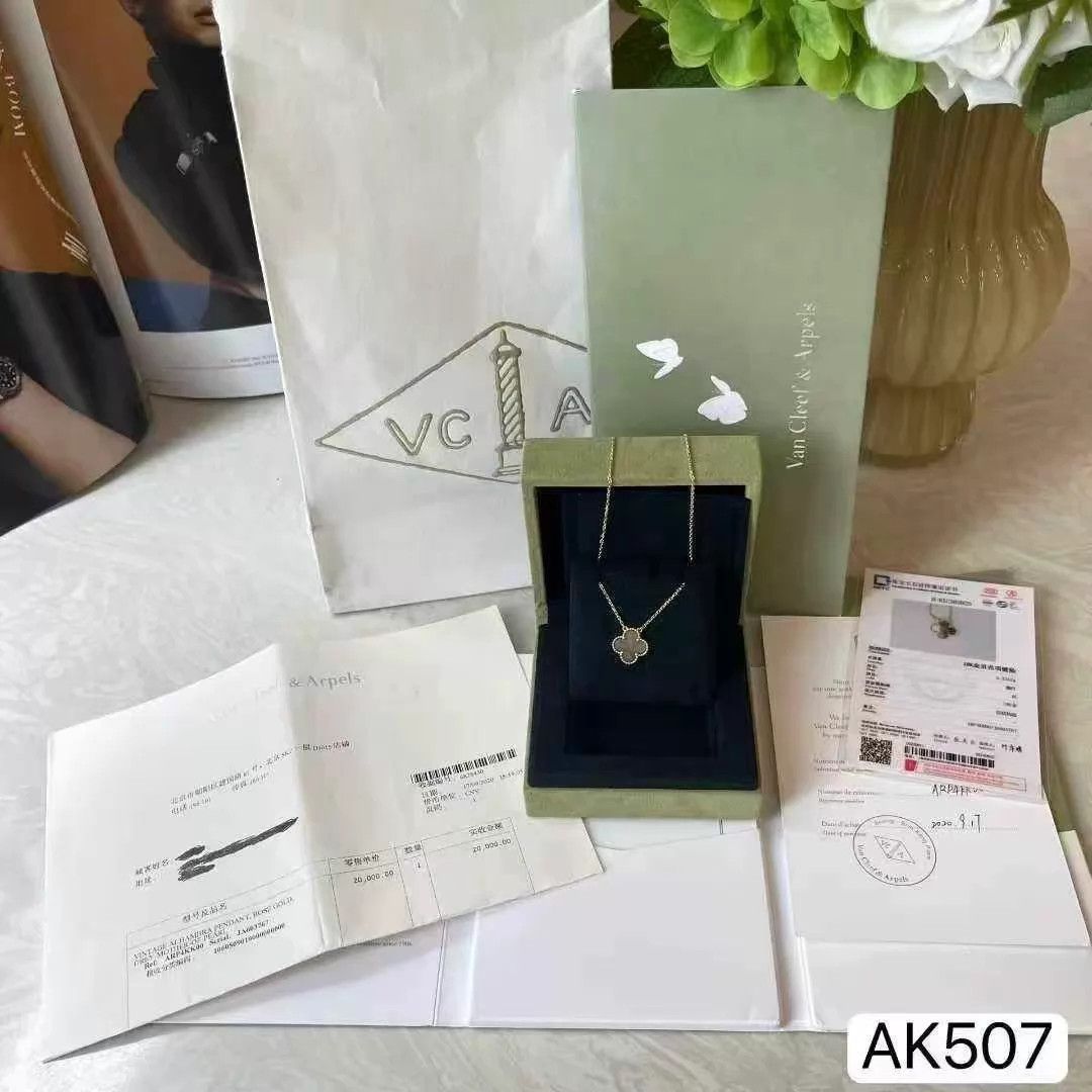 Van Cleef & Arpels VCA Medium Grey MOP Necklace, Full Set, 42cm, Like New Size ONE SIZE - 2 Thumbnail