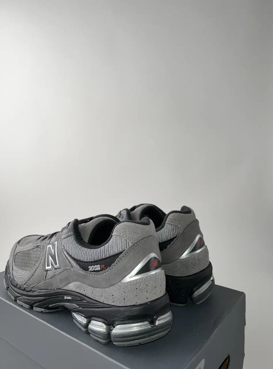 New Balance New Balance 2002R Size US 8.5 / EU 41-42 - 4 Thumbnail