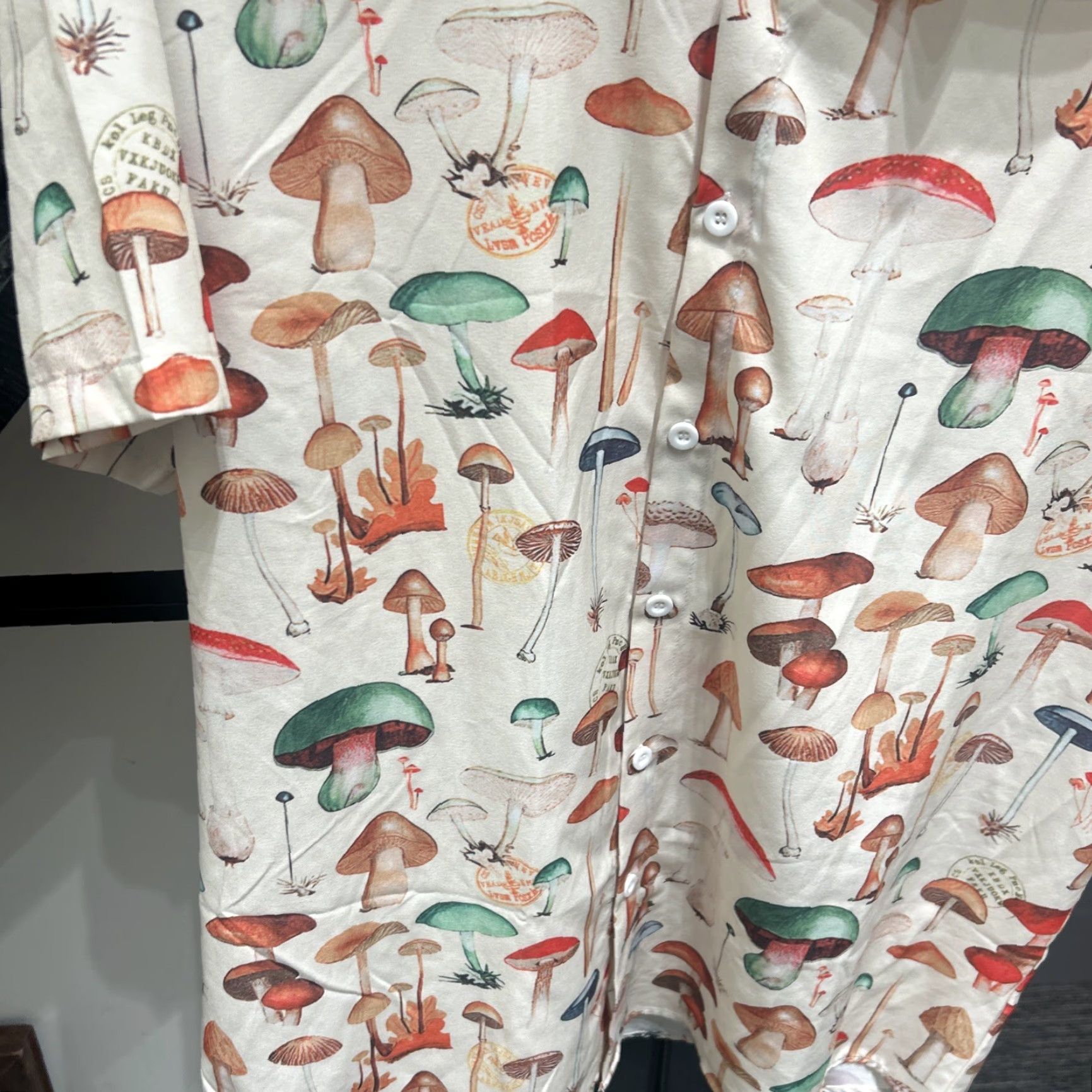 X-LARGE Mushroom Print Short Sleeve Shirt Mens XL Button Up Polyester Retro Satin Multicolor Casual Shirt X-Large Filtration: none Size US XL / EU 56 / 4 - 5 Thumbnail