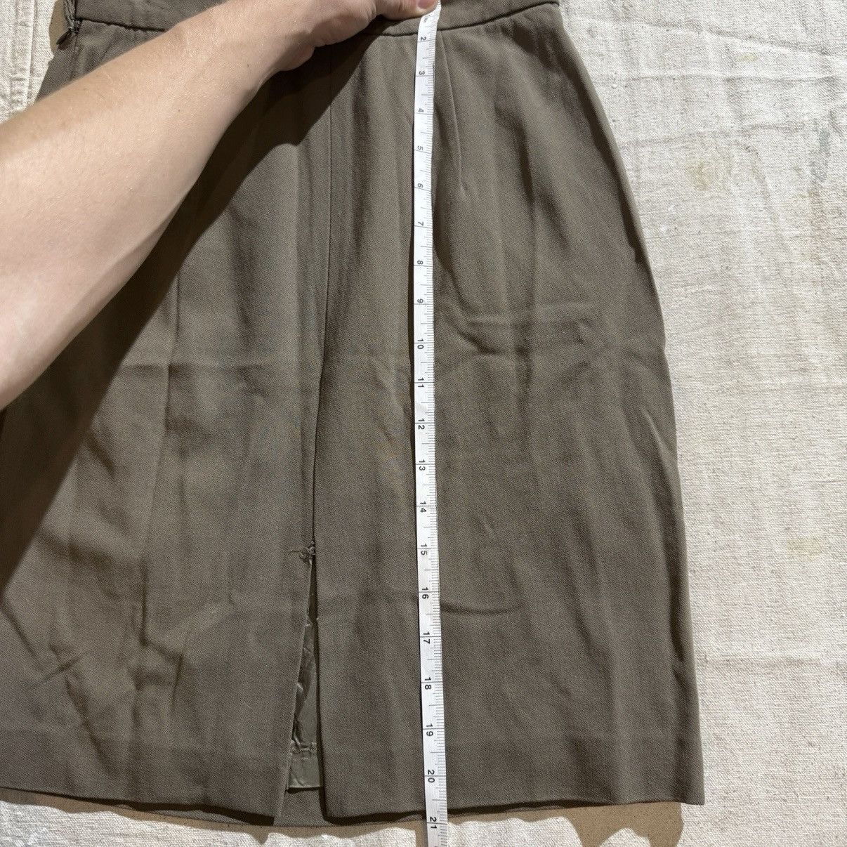 Giorgio Armani × Vintage Vintage Giorgio armani gabardine pencil skirt gray sz 42 Size 28" / US 6 / IT 42 - 9 Thumbnail