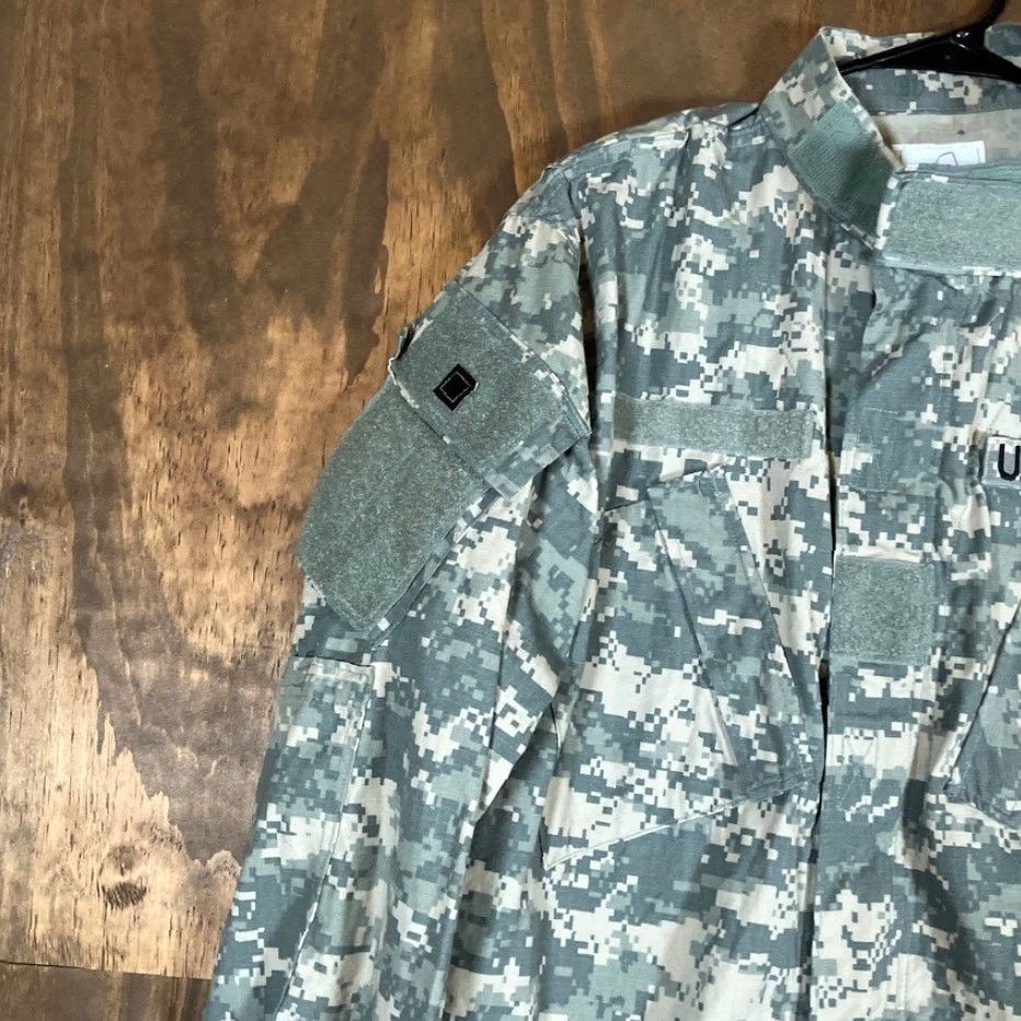 Vintage **Army Military Mens Green Coat Camouflage Uniform Medium Regular** User: **Military Army Mens Green Coat Camouflage Uniform Medium Regular** Size US M / EU 48-50 / 2 - 4 Thumbnail