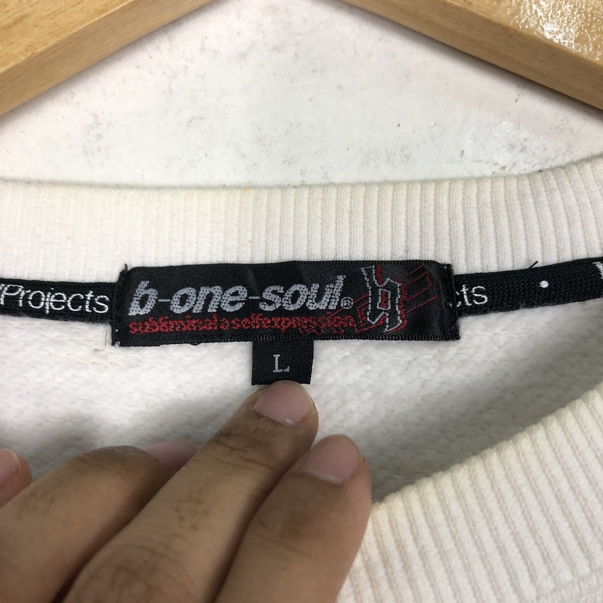 Japanese Brand Be one soul Japanese Brand Rare Design Sweatshirt Large Size US L / EU 52-54 / 3 - 12 Thumbnail