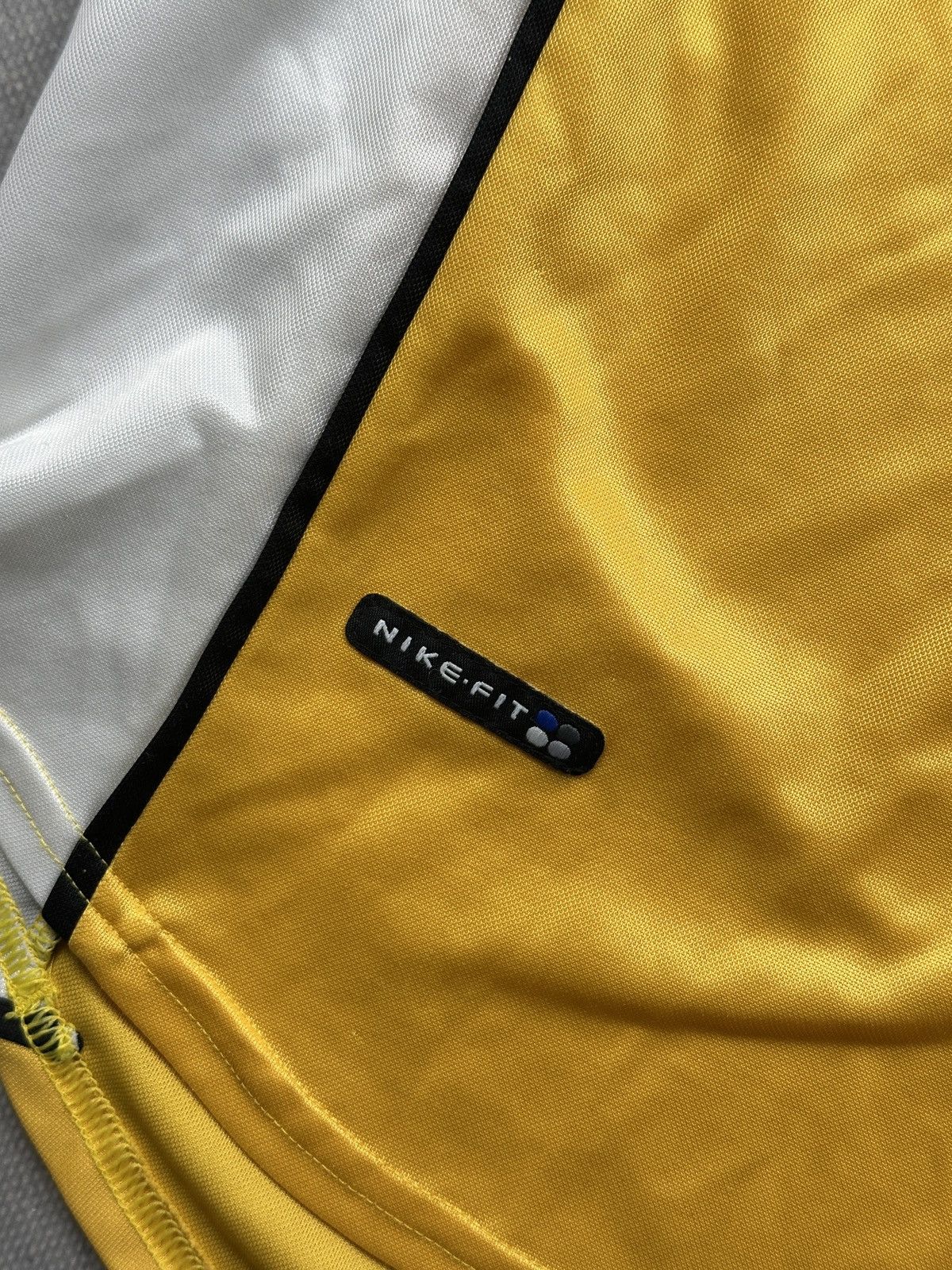 Nike Vintage Nike Borussia Dortmund Nerlinger 8 Football Jersey Size US L / EU 52-54 / 3 - 8 Thumbnail