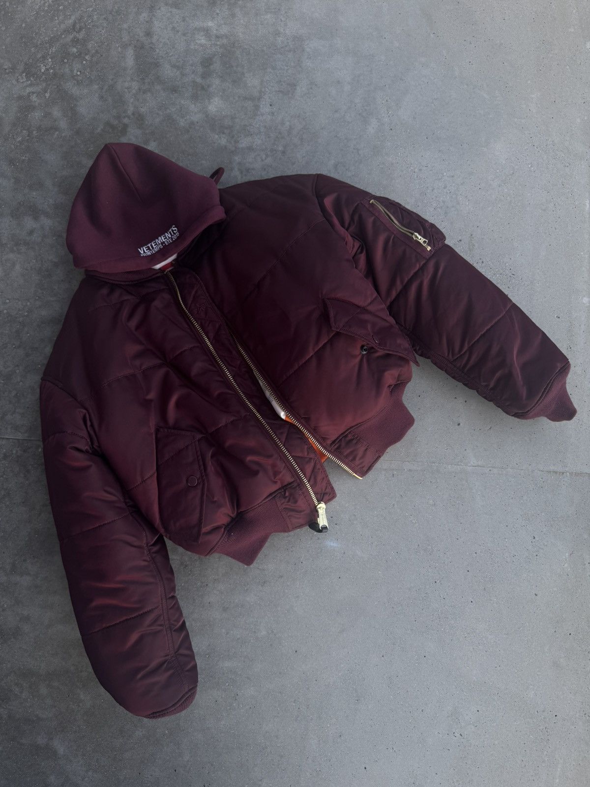 Alpha Industries × Vetements ‼️RARE‼️ VETEMENTS X ALPHA MA-1 BURGUNDY BOMBER JACKET HYPE Size US XS / EU 42 / 0 - 1 Thumbnail