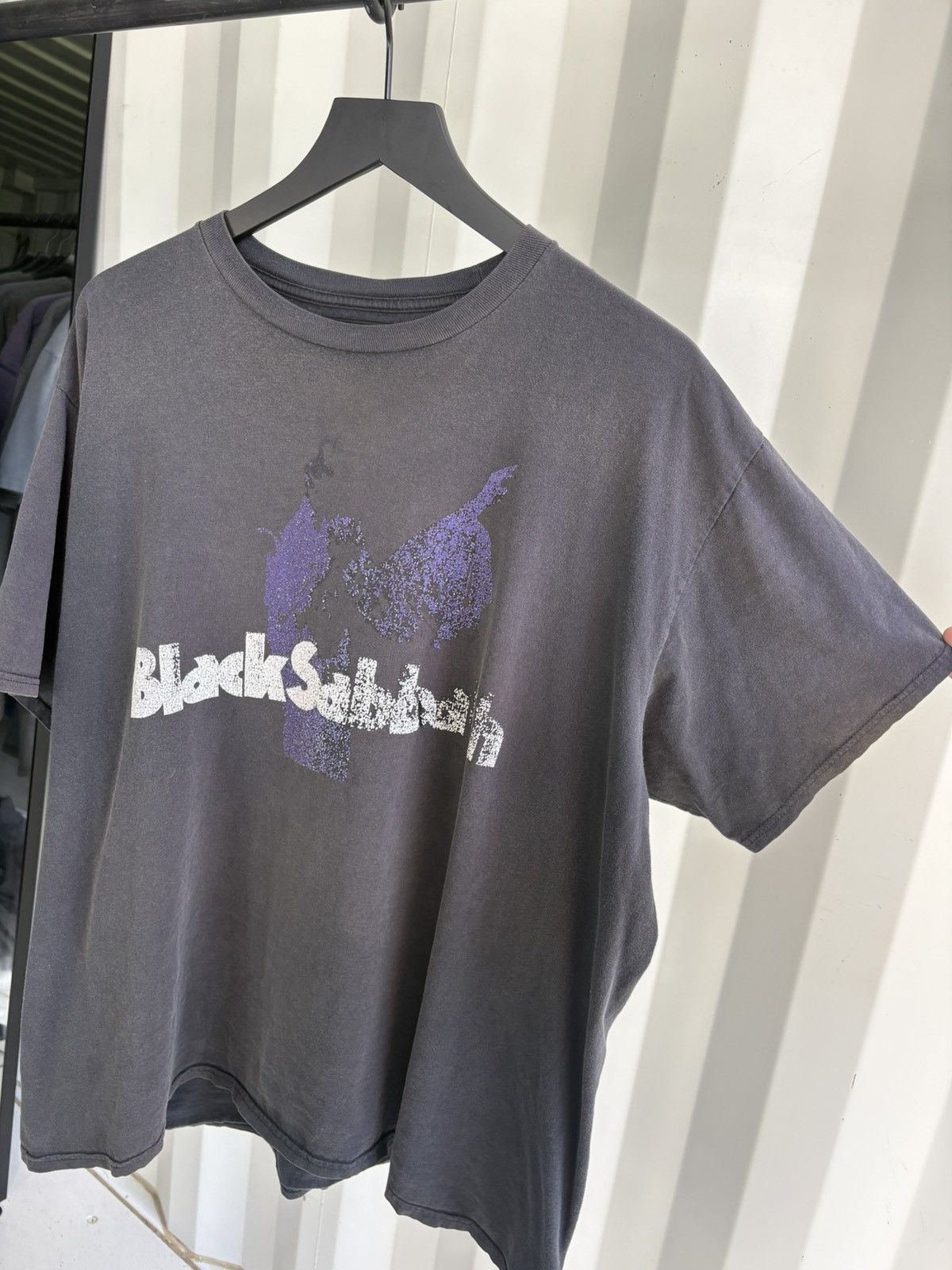 Band Tees Black Sabbath Thrashed Faded Distressed Shirt GRUNGE Band Size US XXL / EU 58 / 5 - 2 Thumbnail