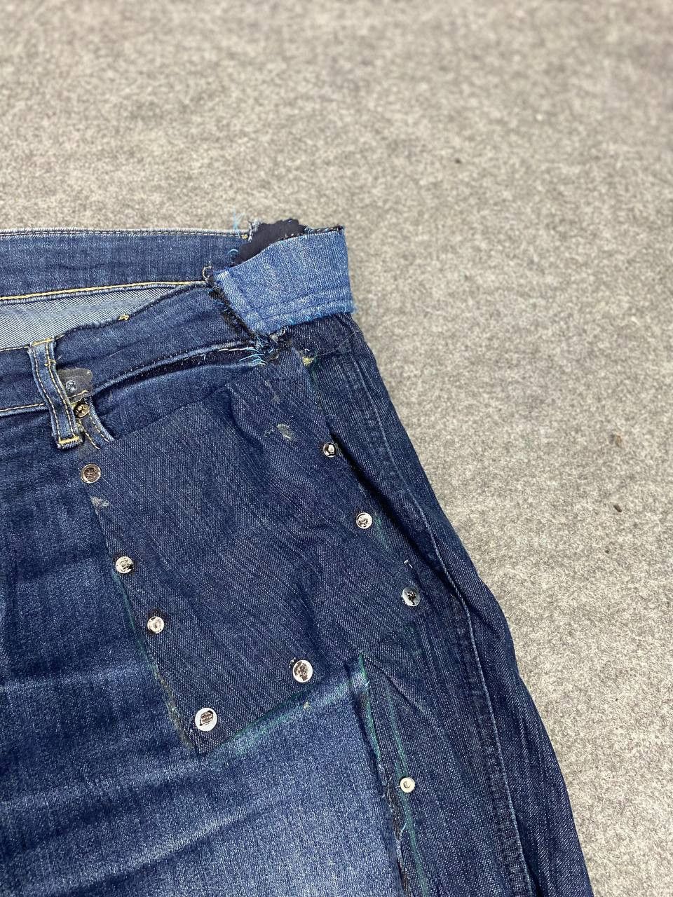 Japanese Brand × Uniqlo uniqlo japanese brands custom denim Size 41" - 12 Thumbnail