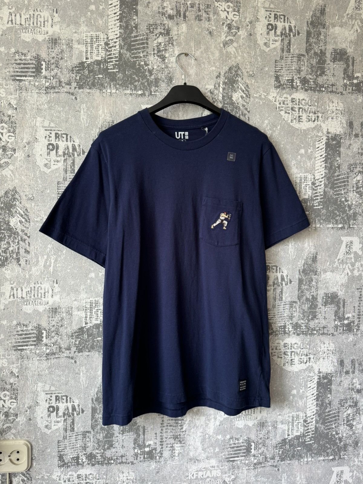 Uniqlo Uniqlo CAPCOM T-Shirt Size US M / EU 48-50 / 2 - 3 Thumbnail