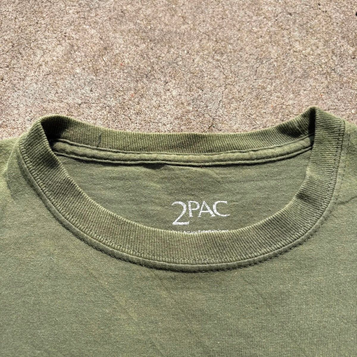 Vintage PRIMITIVE X TUPAC VOICE MILITARY GREEN 2PAC T-SHIRT Size US M / EU 48-50 / 2 - 4 Thumbnail